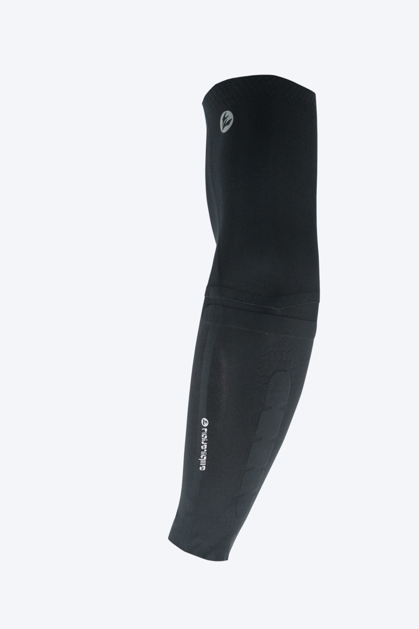 ENGINEERED PERFORMANCE Ellenbogen-Kompressionsmanschette