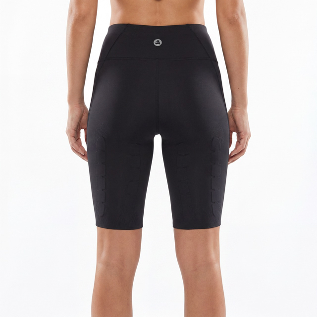 ENGINEERED PERFORMANCE Damen-Shorts