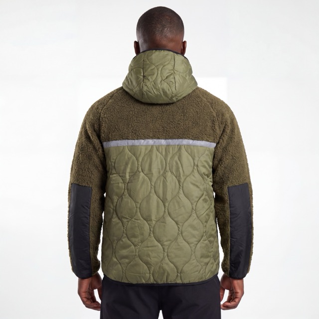 Herren-Winter-Outdoor-Kapuzenjacke mit gebondetem Sherpa-Steppeinsatz und reflektierendem Besatz